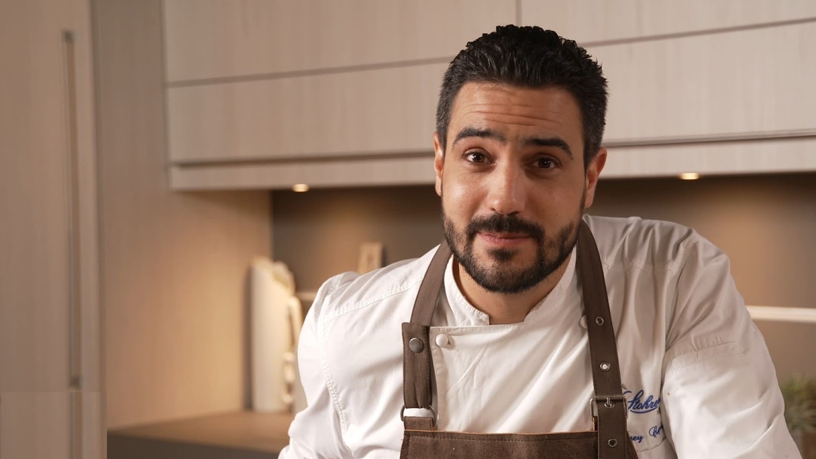 Portrait horizontal de chef importé